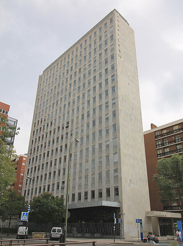 357px Edificio Arapiles 13 Madrid 02